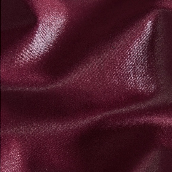 Carbon38 High Rise 7/8 Legging in Takara Shine Burgundy Maroon Small - Picture 5 of 8